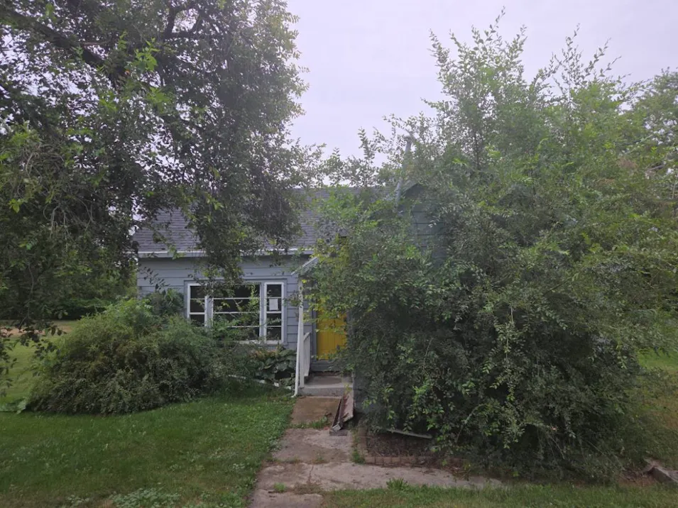 305 Grove Street Lena, IL 61048, Stephenson County