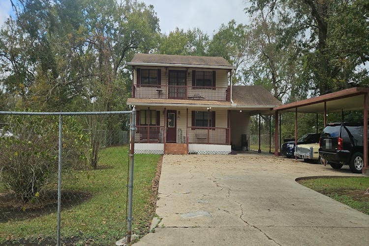 823 Henkle St Jeanerette, LA 70544, Iberia County