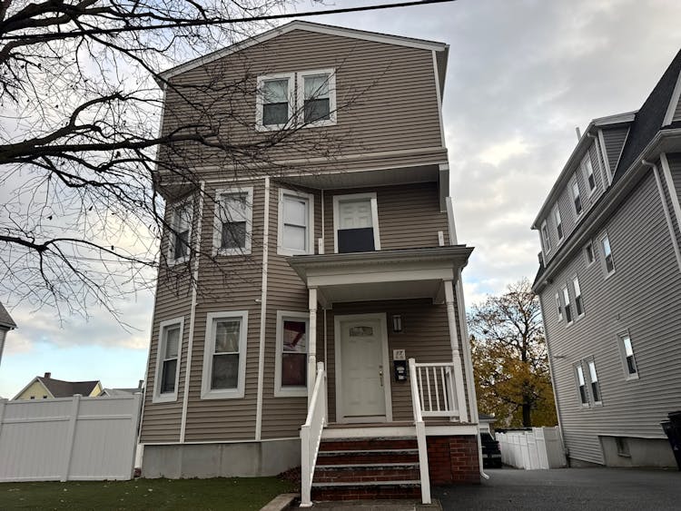 17 Fairmount St Everett, MA 02149, Middlesex County