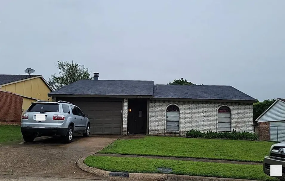 7135 Winterberry Dr Dallas, TX 75249, Dallas County