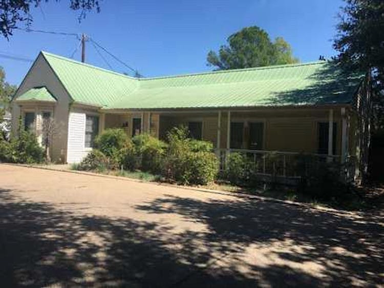 900 S Seaman St Eastland, TX 76448, Eastland County