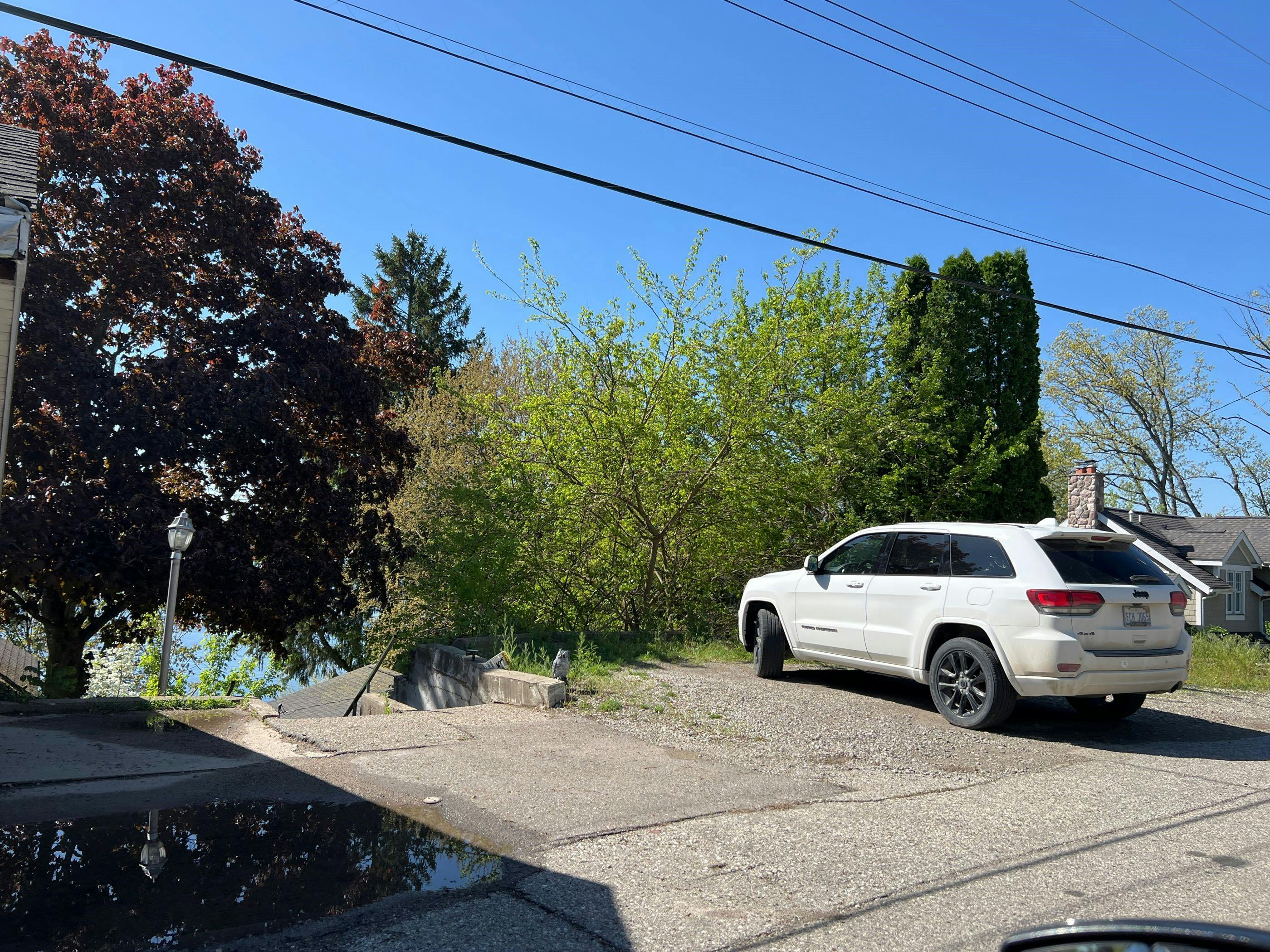 Central Dr, Lake Orion, MI 48362