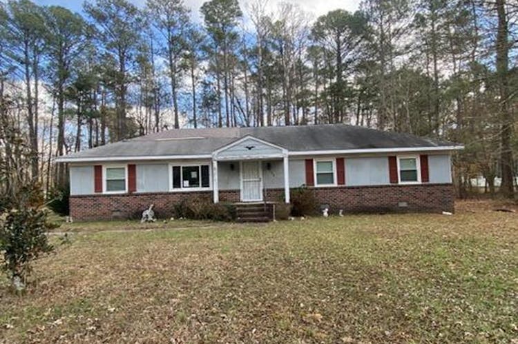 3233 Gordon Dr Petersburg, VA 23805, Dinwiddie County