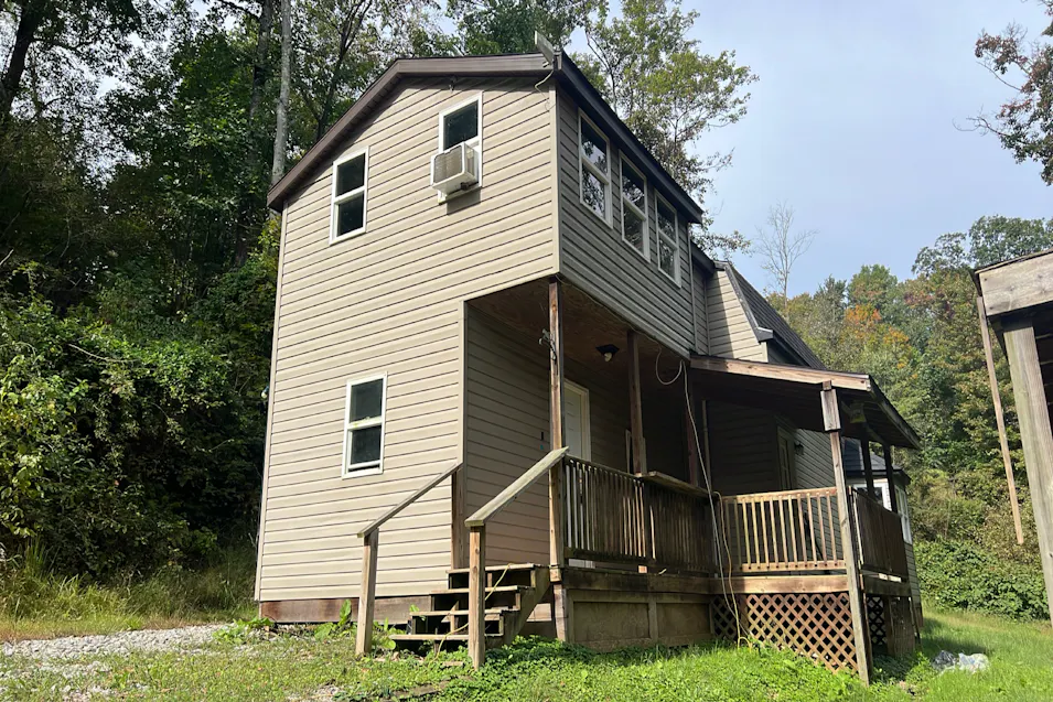 2742 Milltown Rd Reno, OH 45773, Washington County