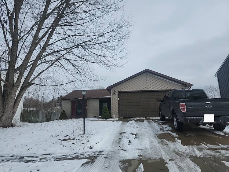 404 Granada Drive Kendallville, IN 46755, Noble County