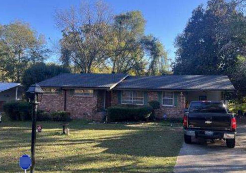 309 16th Ct NW Center Point, AL 35215, Jefferson County