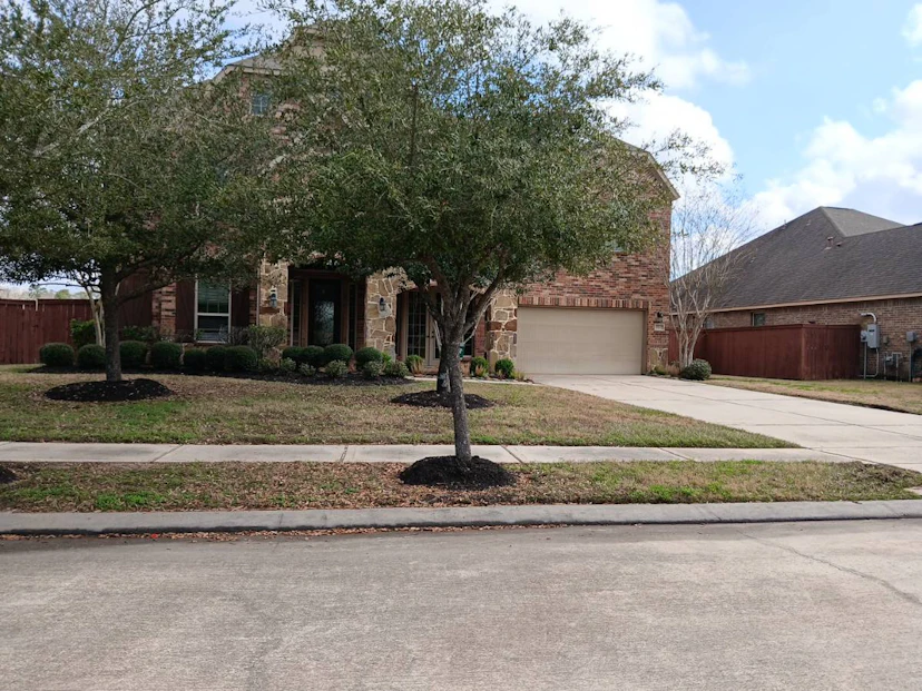 25233 Forest Lake Cir