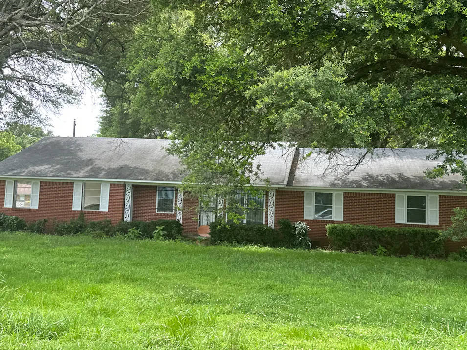 104 N Belzoni St Isola, MS 38754, Humphreys County