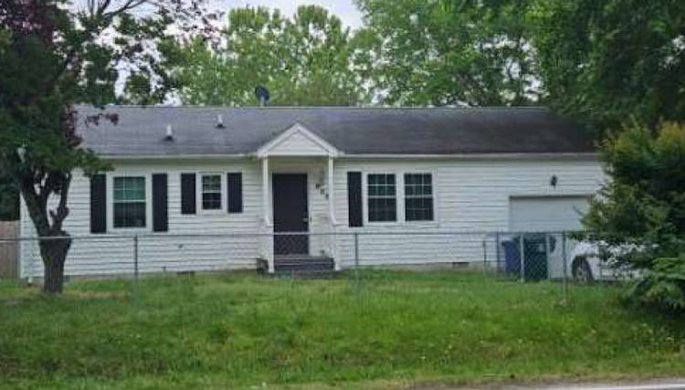 906 Harpersville Rd Newport News, VA 23601, Newport News City County