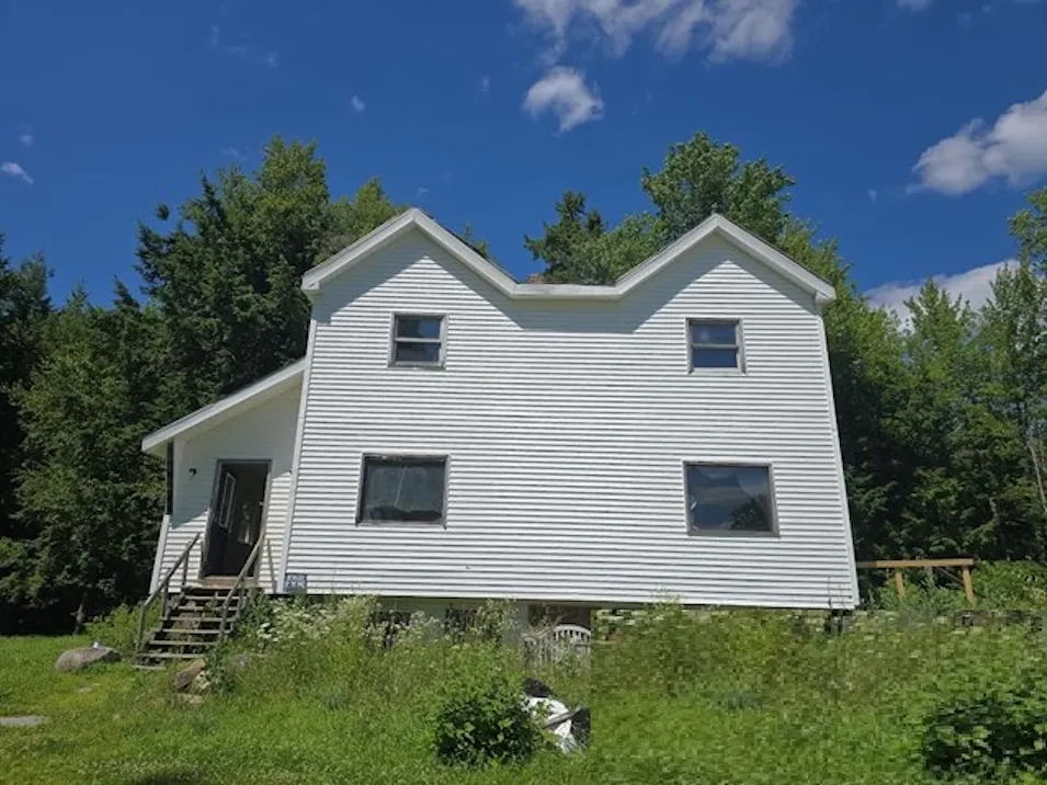 98 White Schoolhouse Rd Corinth, ME 04427, Penobscot County