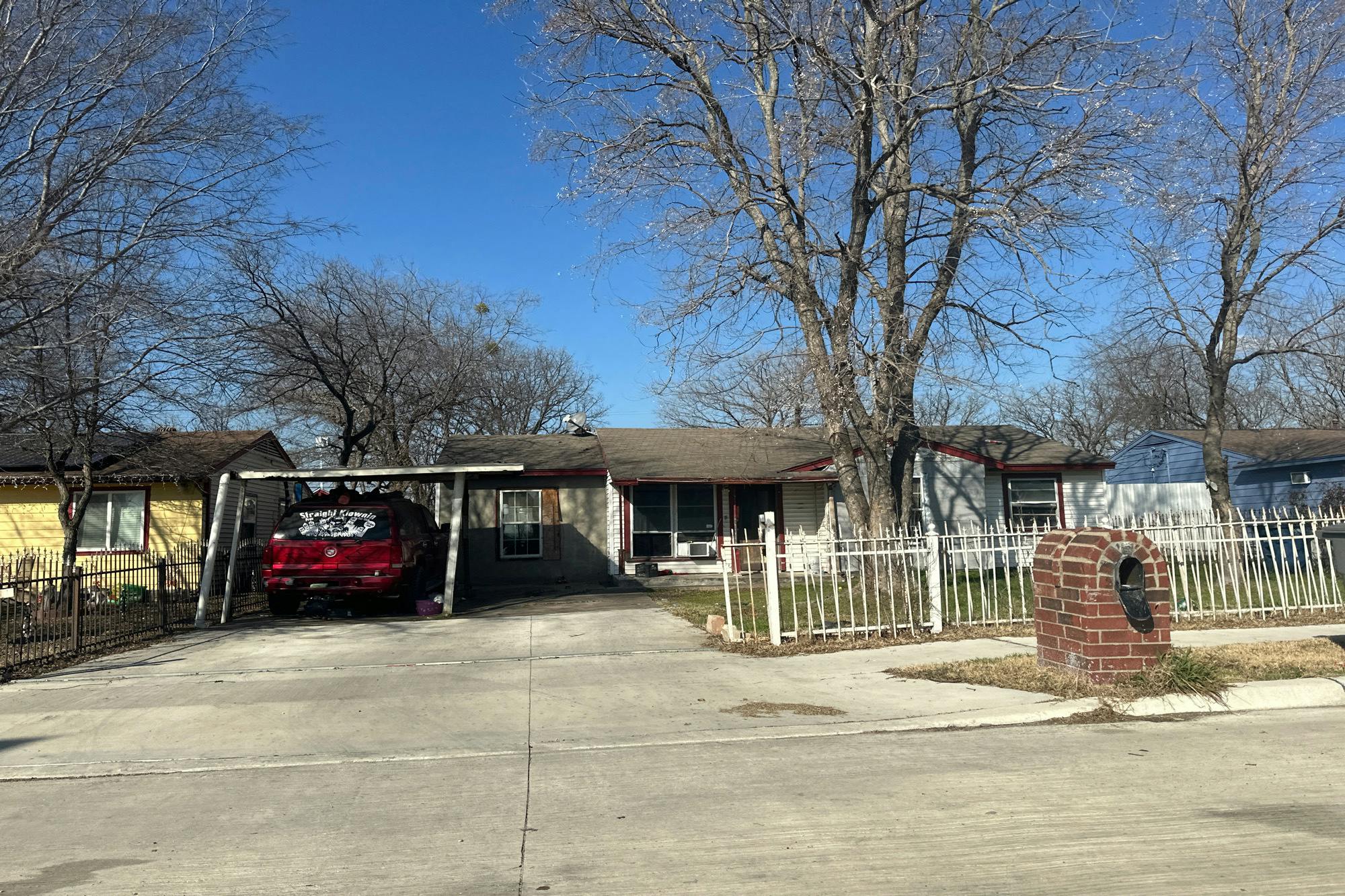 Hodde St, Dallas, TX 75217