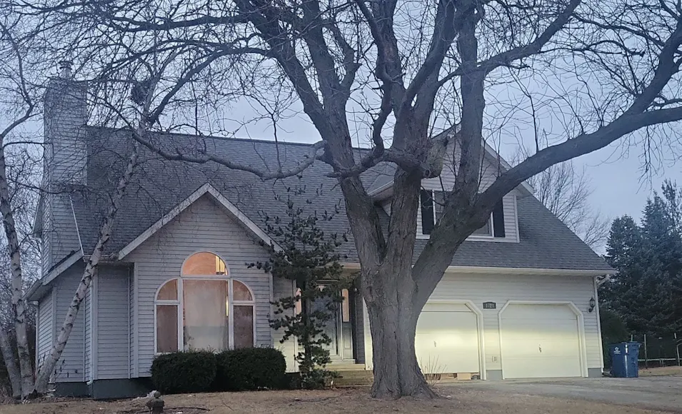 1721 Heritage Drive Sterling, IL 61081, Lee County