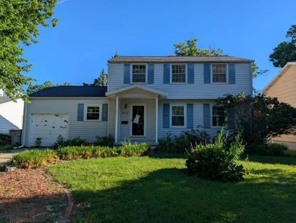 1810 W Sunset Ave Decatur, IL 62522, Macon County