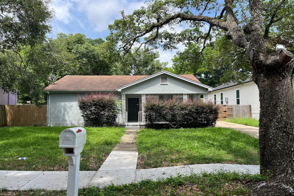 5150 Wilton Drive New Orleans, LA 70122, Orleans County