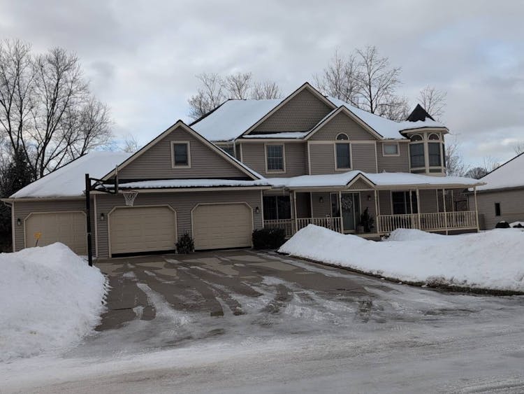 3515 Elk Dr Zeeland, MI 49464, Ottawa County