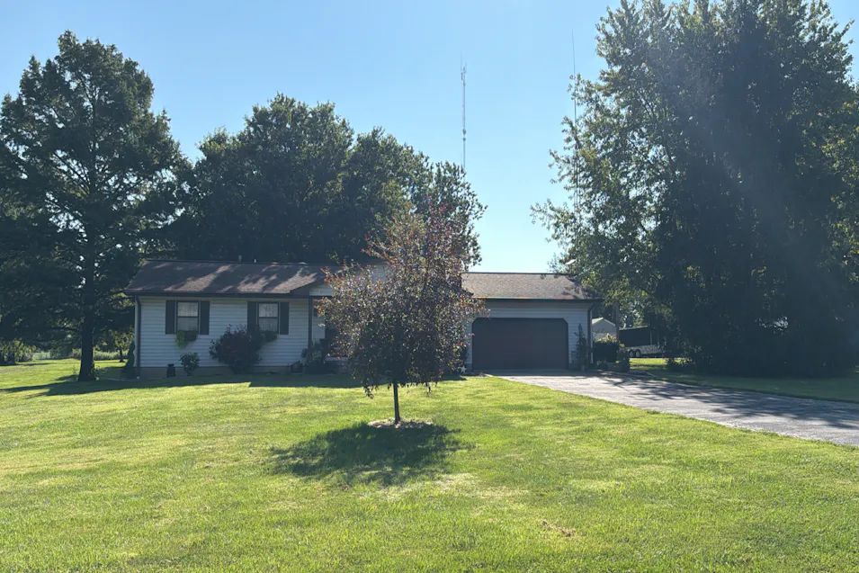 638 Water Tower Road Murrayville, IL 62668, Morgan County