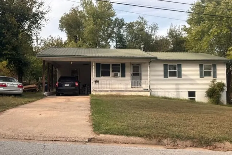 815 E Prospect Ave Harrison, AR 72601, Boone County