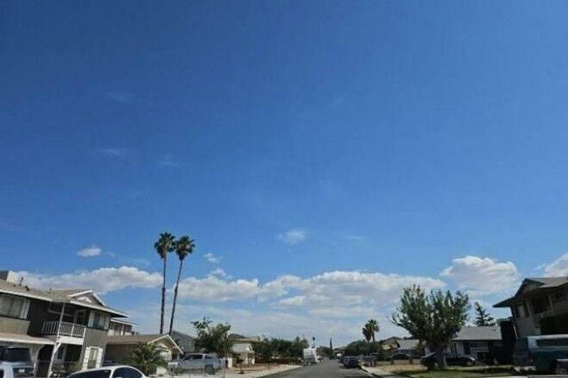 Fenoak Dr, Barstow, CA 92311