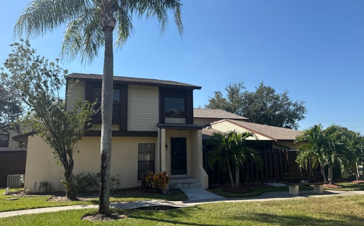 621 SE 12th Ave Apt 118 Cape Coral, FL 33990, Lee County