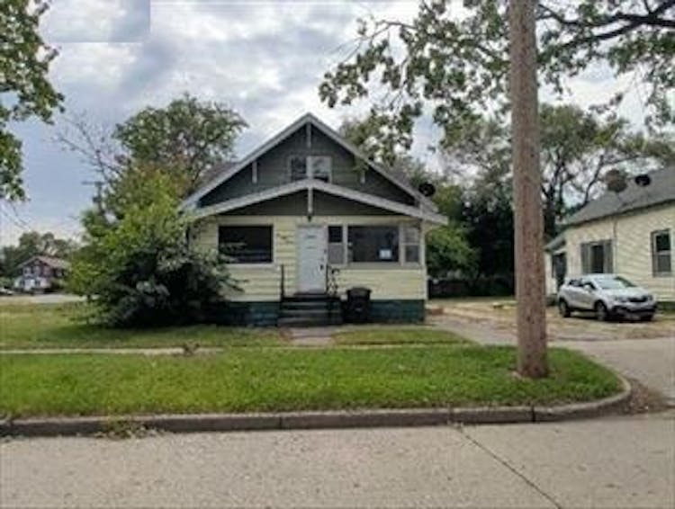 657 Allen Ave Muskegon, MI 49442, Muskegon County