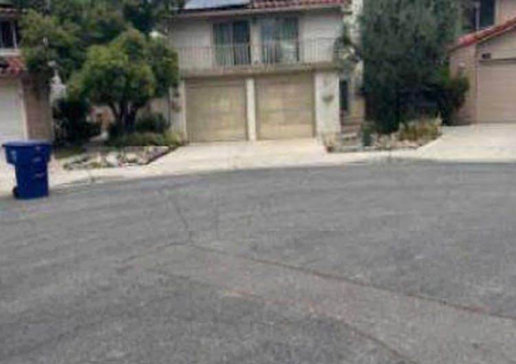 4152 Pinewood Lake Drive Bakersfield, CA 93309, Kern County