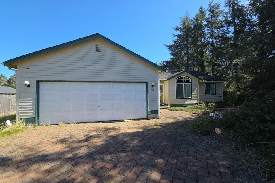 570 Sunset Ave NE Ocean Shores, WA 98569, Grays Harbor County