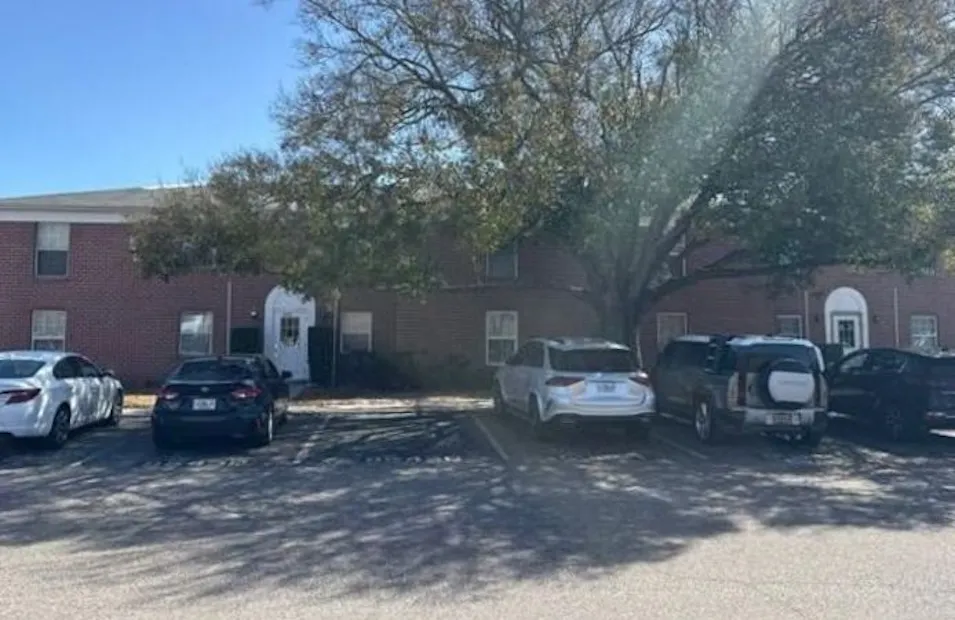 8543 10th St N Saint Petersburg, FL 33702, Pinellas County