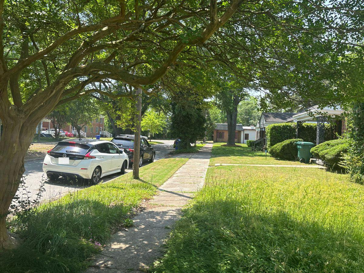 Linden Ave, Suffolk, VA 23434