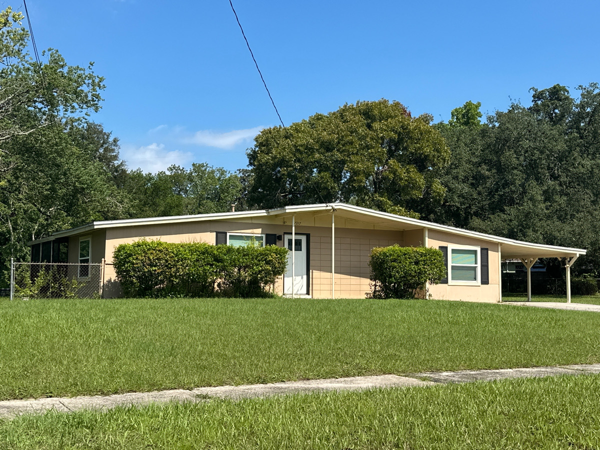 7317 Burlingame Ct photo 3