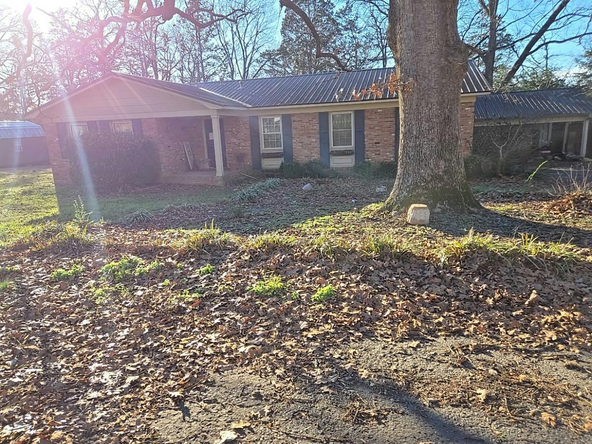 Randall Cv, Searcy, AR 72143