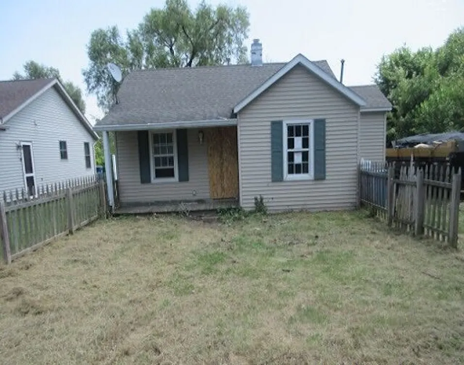 1107 14th St Silvis, IL 61282, Rock Island County