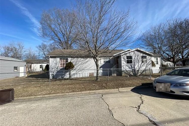 211 Jackson Street Beardstown, IL 62618, Cass County