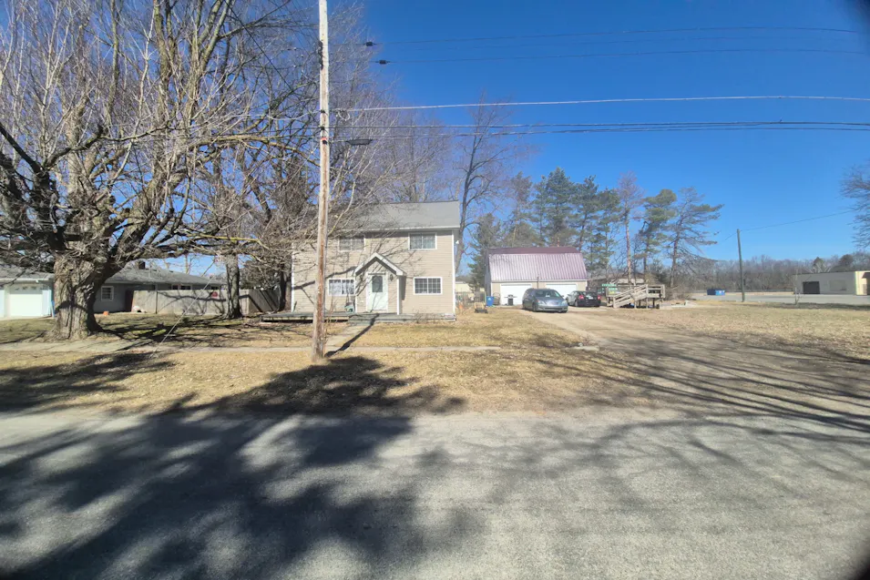 121 Saint Clair Sheridan, MI 48884, Montcalm County