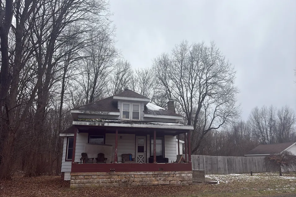 78560 M 40 Lawton, MI 49065, Van Buren County
