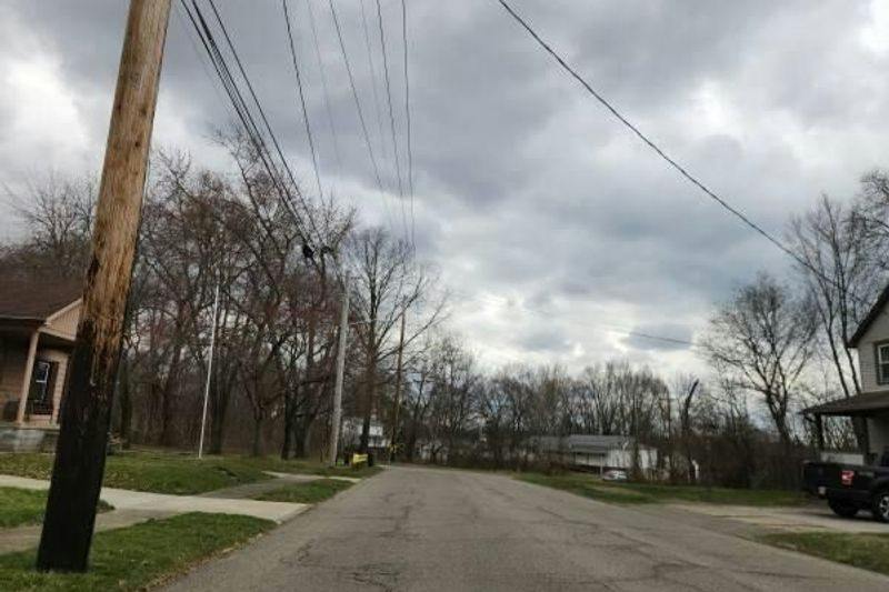 Belmont Ave, Niles, OH 44446