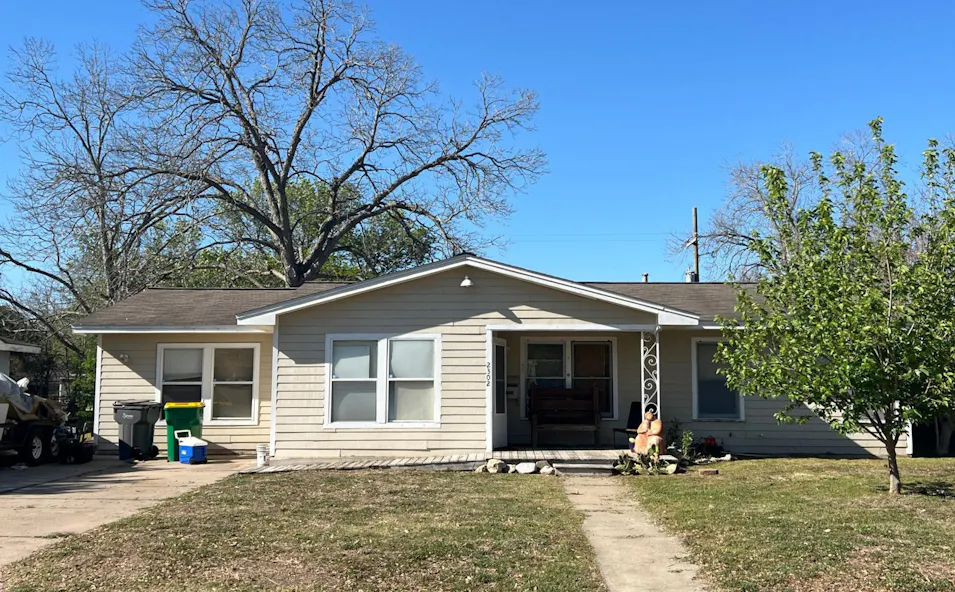 2302 East Mimosa Avenue Victoria, TX 77901, Victoria County