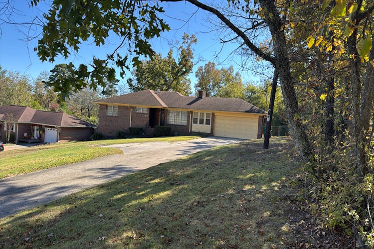 417 23rd Ave NW Birmingham, AL 35215, Jefferson County