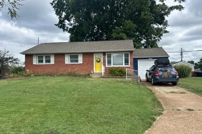 9943 Timothy Lane