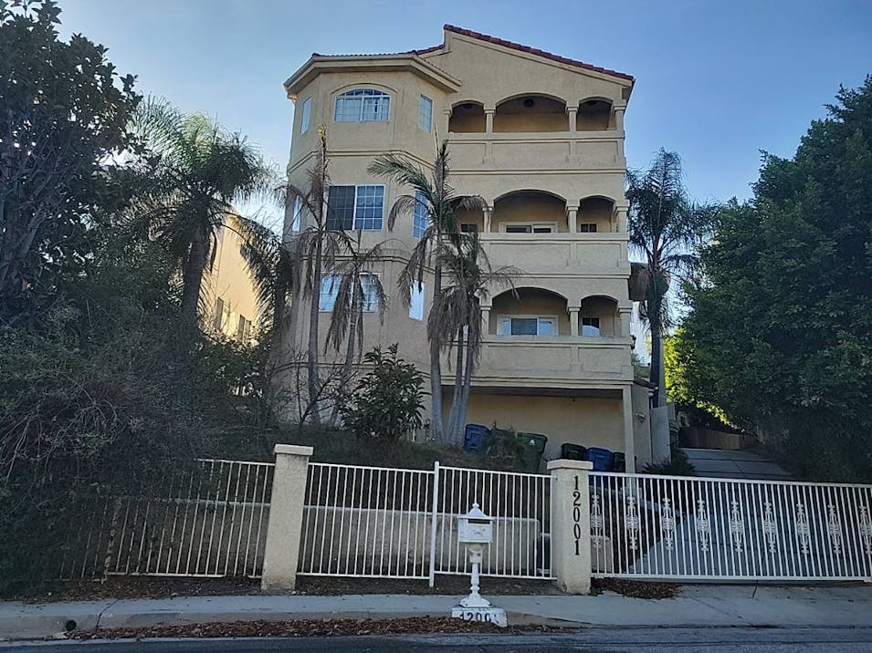12001 Shoshone Ave Granada Hills, CA 91344, Los Angeles County