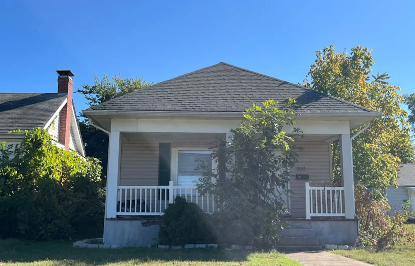 200 Virginia Unit Front