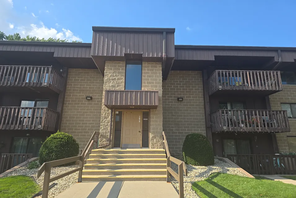 1472 N. Rock Run Dr. Unit 3d Crest Hill, IL 60403, Will County