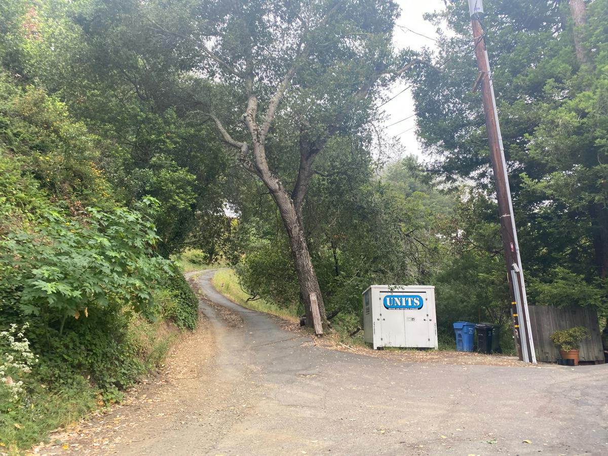 LA Encinal , Orinda, CA 94563