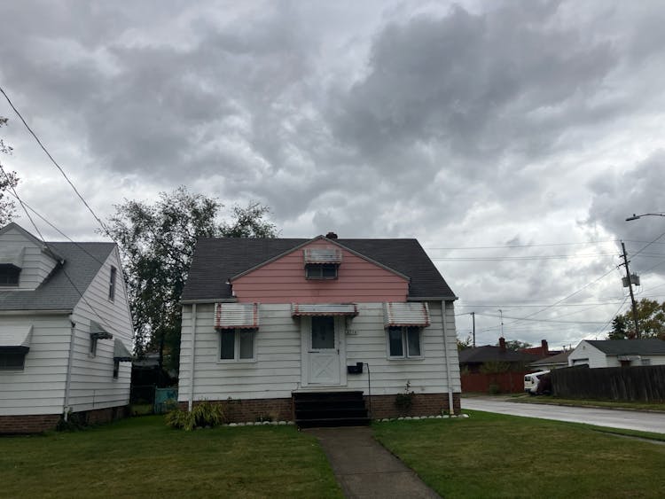 3774 W 116th St. Cleveland, OH 44111, Cuyahoga County