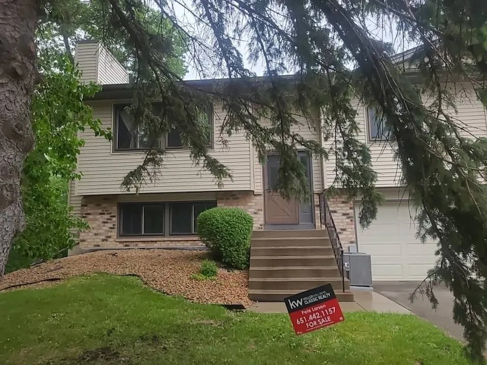 818 Sherwood Rd Shoreview, MN 55126, Ramsey County