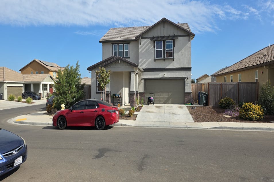 636 Featherstone Dr Patterson, CA 95363, Stanislaus County