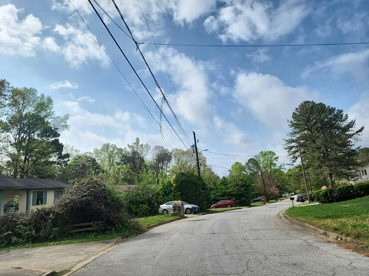 Glen Mora Dr, Decatur, GA 30032