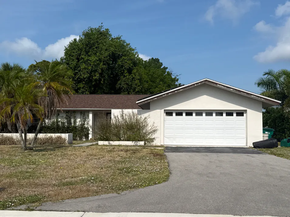 547 Eastwood Dr Naples, FL 34110, Collier County