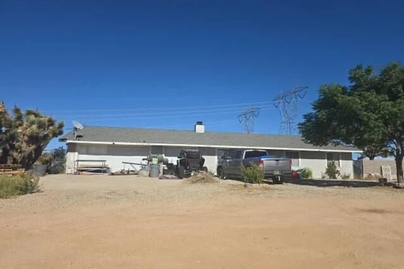 10075 Acanthus St.