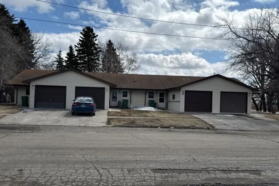 106 2nd Ave SE Rolla, ND 58367, Rolette County