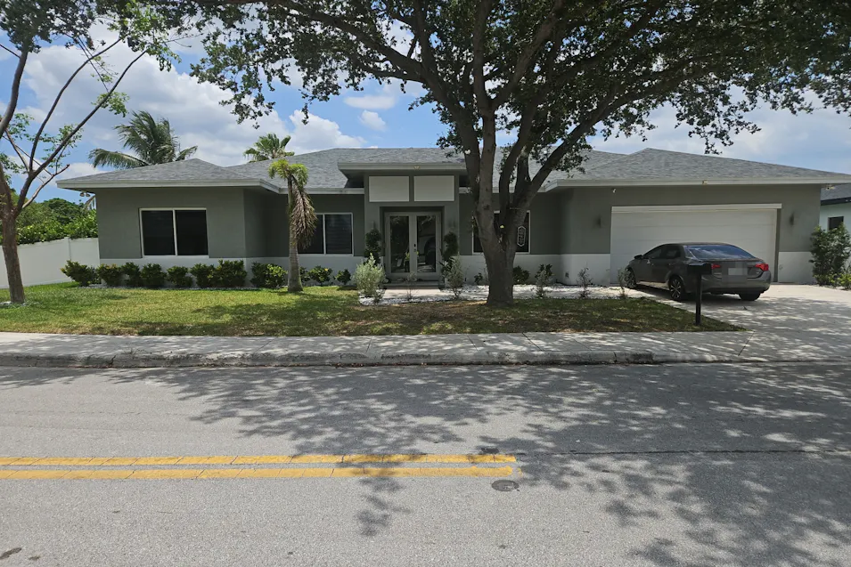 6601 SW 6th St Margate, FL 33068, Broward County